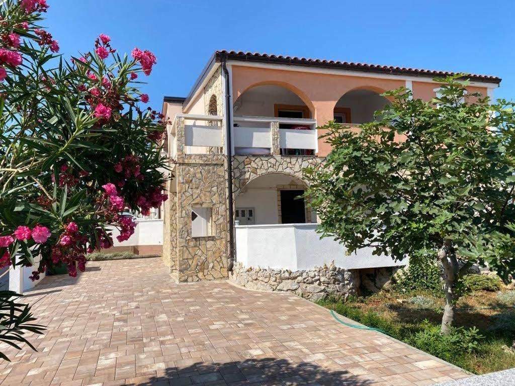 Apartmani Darija Vir Exterior photo